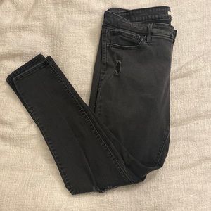 Levi’s 711 Skinny Jeans